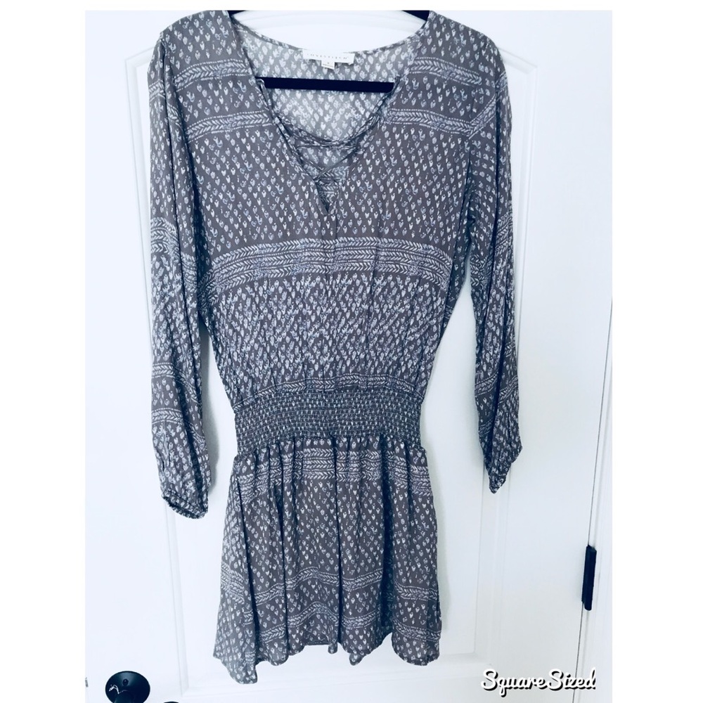 Sinched waist dress with lace up top!!